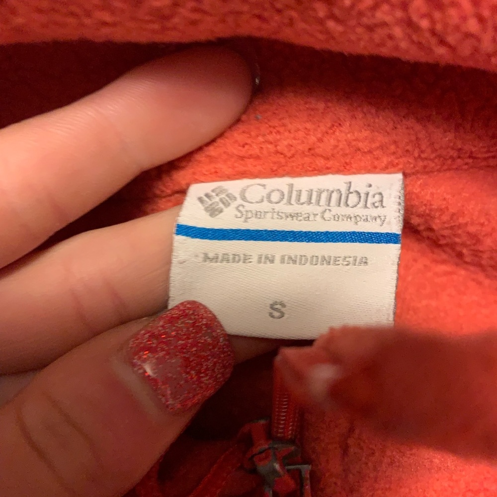 Columbia fleece jacket. - Picture 2 of 5